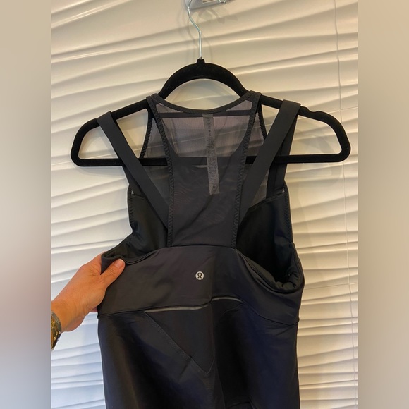 NWT RARE Athletic Athleisure Lululemon Running In The City Tank Size 10 - Picture 9 of 14